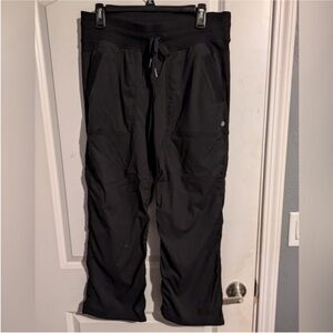 SHORT *Lululemon Athletica Black Joggers